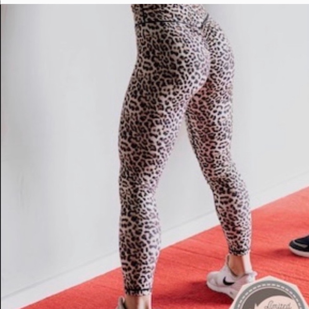 NWT: Zyia Leopard Leggings! 7/8 length